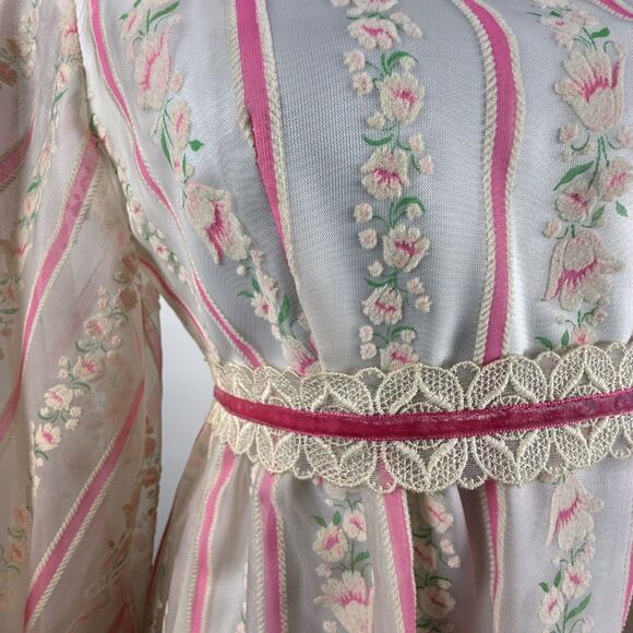 Vintage 1970s Lorrie Deb Floral Lace Victorian Prairie Dress, Gunne Sax Style - Picture 2 of 16